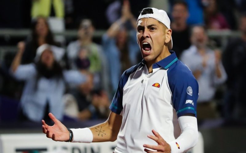 Alejandro Tabilo avanza por primera vez a la tercera ronda del US Open tras remontar ante Alexei Popyrin