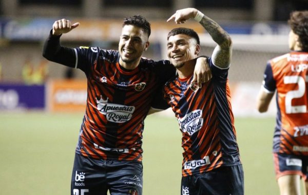 D. Limache vence a Ñublense y trepa al séptimo lugar de la tabla de posiciones en la Liga de Primera
