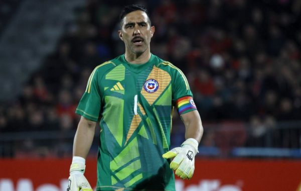 Claudio Bravo insta a Erick Pulgar a regresar a La Roja: "No tenerlo es un desperdicio gigantesco"