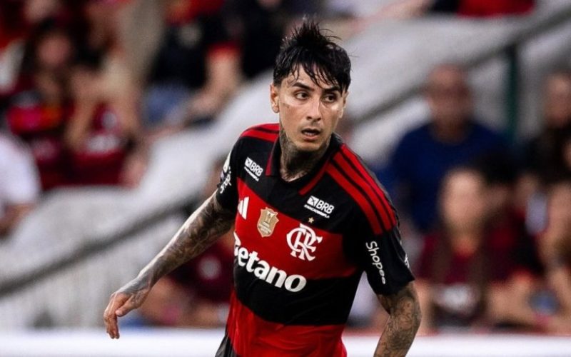 Erick Pulgar saca aplausos en Brasil con un gran pase en triunfo del Flamengo por el Brasileirao