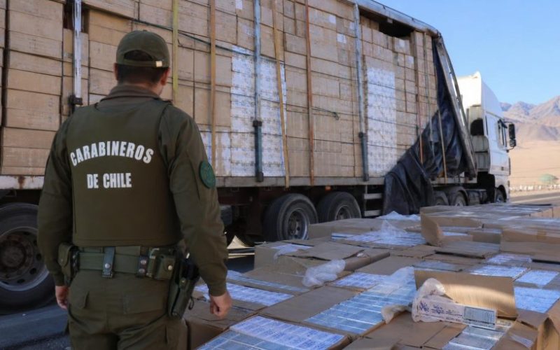 Más de 665 mil cajetillas de cigarrillos de contrabando fueron decomisadas en la ruta A-65 en Tarapacá