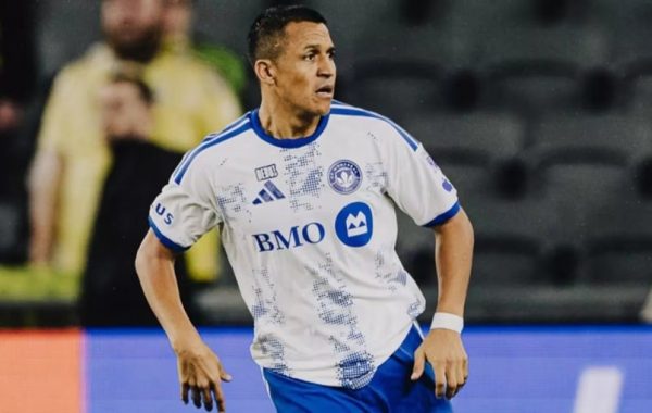 Alexis Sánchez recibe multa de la MLS por simular una infracción tras complicado inicio en Montreal