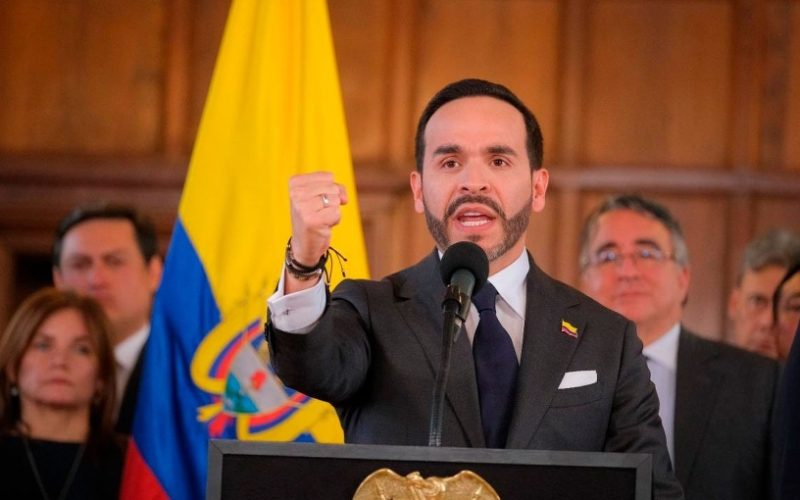 Presidente de Colombia da una semana para capturar al líder paramilitar alias "Pinocho"