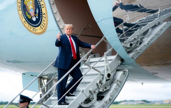 Casa Blanca impide a CNN viajar en Air Force One con Donald  Trump