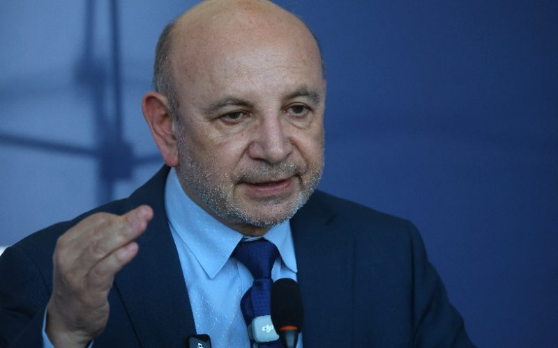 Senador Juan Luis Castro asegura que "ser oposición no es una condena a rechazar el diálogo con el gobierno"