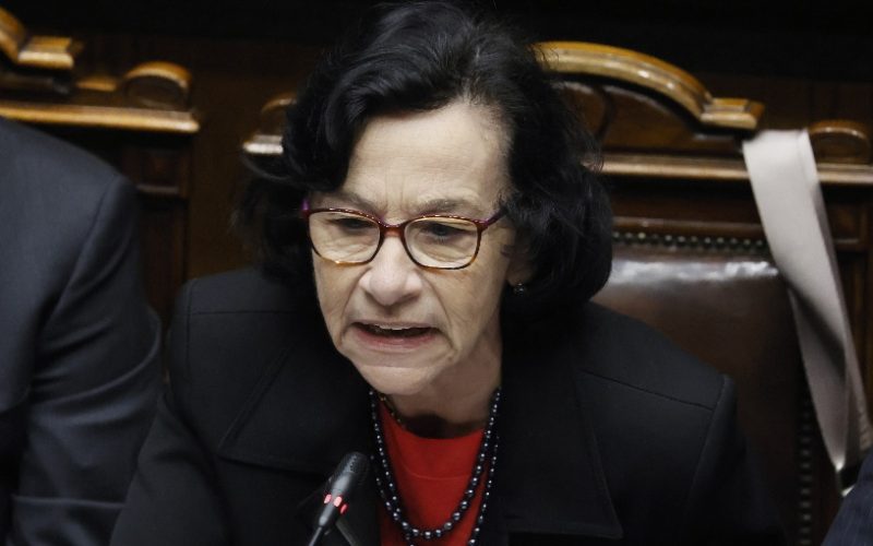 Presidenta del Banco Central asegura que "es posible que la recuperación de la economía tome un poco más de tiempo"