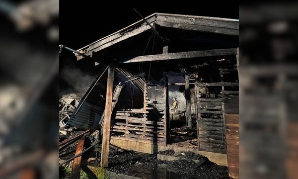16 personas perdieron la vida en incendio que afectó a hogar de adultos mayores en Pitrufquén