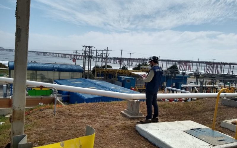 Superintendencia del Medio Ambiente formula cargos contra Copec por superar límites de descarga de residuos líquidos en Quintero