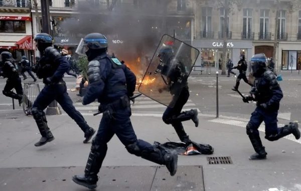 Gobierno de Francia anuncia un "masivo" despliegue policial ante nuevas manifestaciones convocadas para este sábado