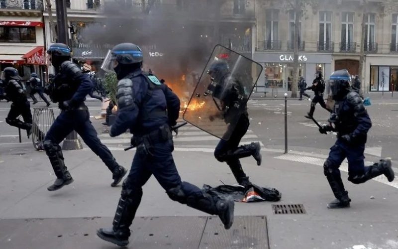 Gobierno de Francia anuncia un "masivo" despliegue policial ante nuevas manifestaciones convocadas para este sábado