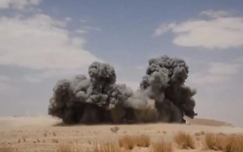 Hutíes lanzan una oleada de misiles y drones contra objetivos militares y económicos dentro del territorio de Arabia Saudita
