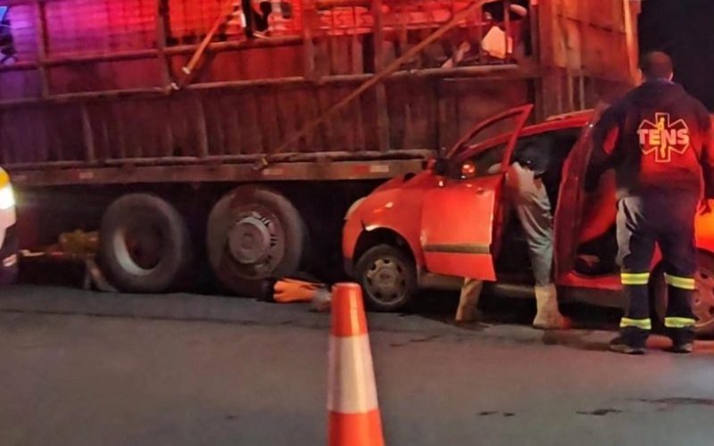 Dos lesionados deja colisión entre vehículo y un camión en el sector de la cuesta El Pangal de Limache