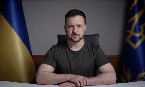 Zelenski anuncia que retoma los ataques a refinerías en Rusia y denuncia presiones de Estados Unidos