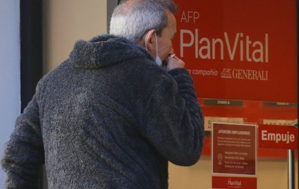 Superintendencia de Pensiones abre proceso sancionatorio contra las siete AFP por pérdidas en los fondos D y E
