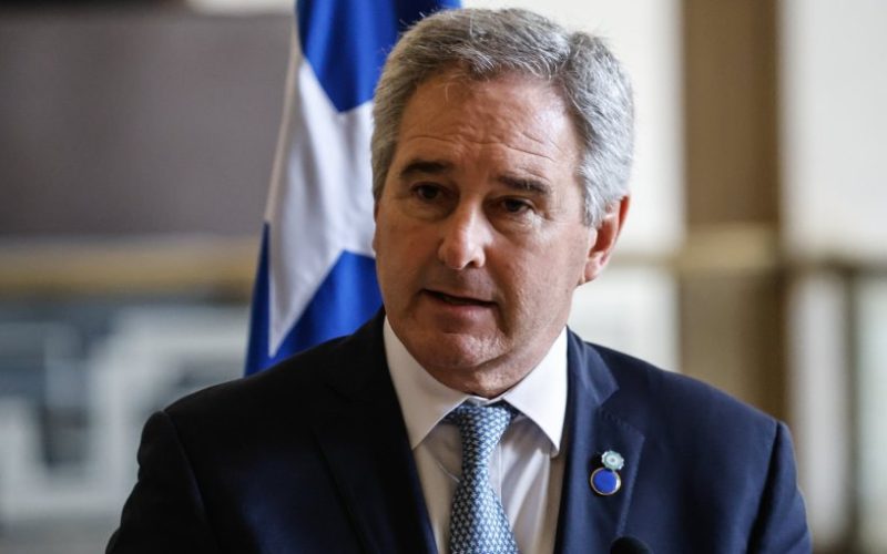 Canciller argentino destaca buena relación con Chile y asegura que hay sectores que "están tratando de hacernos pelear"