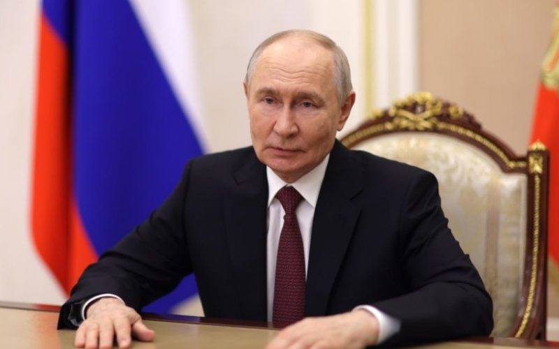 Líderes de Finlandia y Noruega abordan con Putin los avances para poner fin a la guerra en Ucrania