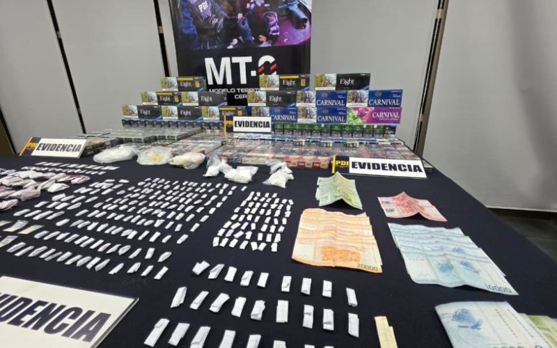 Detienen a 10 personas por delitos asociados al tráfico de drogas y al contrabando en Lo Barnechea