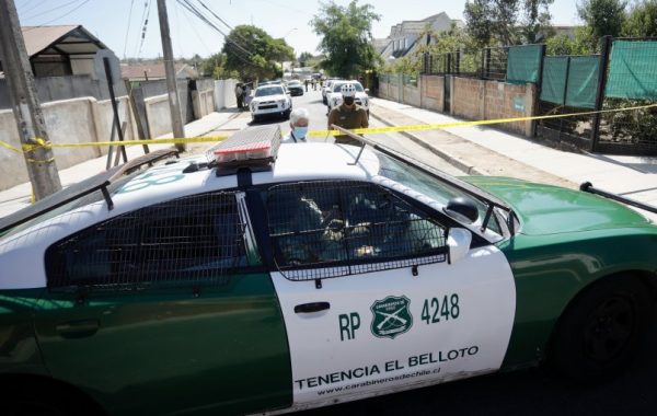 Carabineros abate a un sujeto que atacó con dos cuchillos a personal policial durante procedimiento por VIF en Tirúa