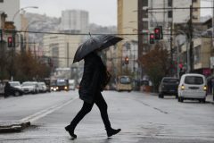 Derrumbe de una vivienda, diversas inundaciones y rutas cortadas marcaron el paso del temporal en la región de Valparaíso