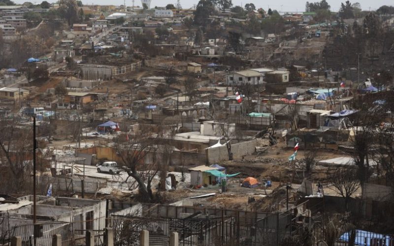 Comienza juicio por megaincendio que dejó 138 muertos en Viña del Mar y Quilpué: imputados arriesgan presidio perpetuo calificado