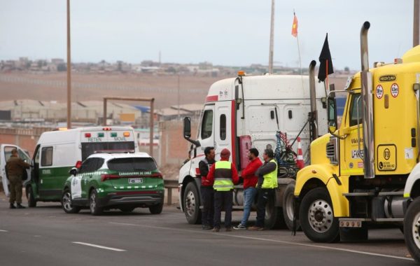 Camioneros rechazan nuevo aumento en precios de combustibles y exigen al Gobierno "mecanismos extraordinarios" para contener futuros aumentos