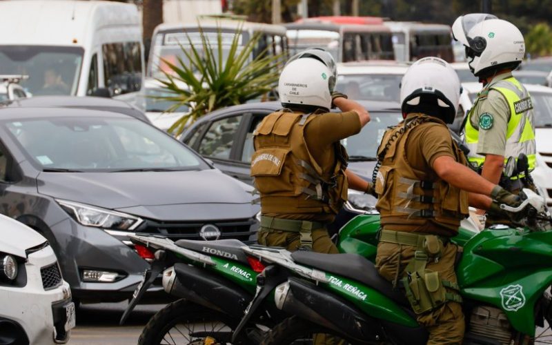 Operativo policial en el centro de Viña del Mar deja 70 detenidos y casi 2 mil especies decomisadas del comercio ambulante