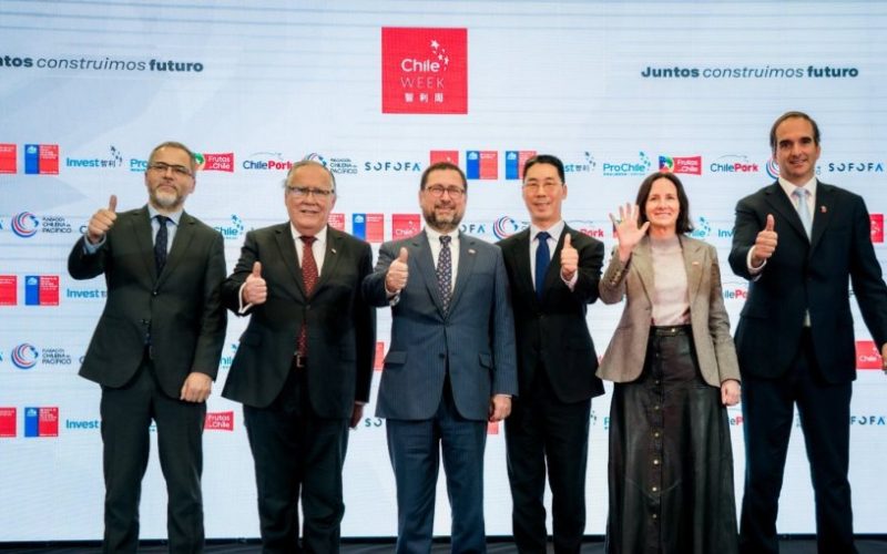 Canciller encabeza lanzamiento de Chile Week China 2026 con foco en tecnología, innovación y exportaciones de alto valor