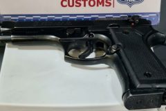 Incautan pistola de fogueo modificable en control fronterizo del paso Los Libertadores