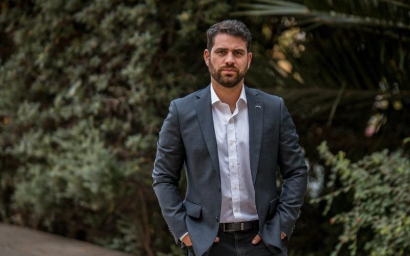 Senador Ibáñez exige al Gobierno plan para enfrentar temporada de incendios y advierte que nueva ley no regirá este verano