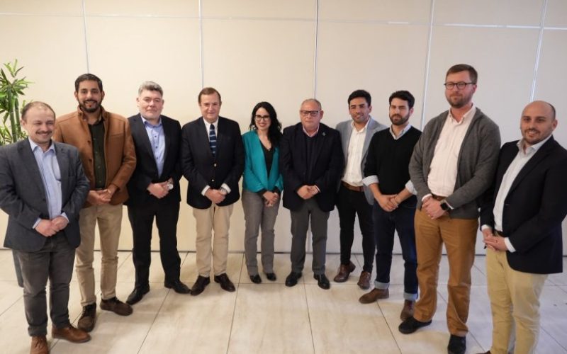 Mundaca articula respaldo transversal de parlamentarios para frenar recorte de $17 mil millones en el Presupuesto de Valparaíso