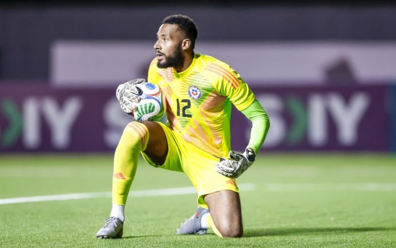 Padre de Vigouroux destaca su nivel en la Roja y agradece a Córdova por darle la oportunidad