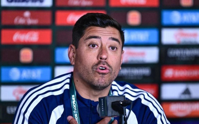 Nicolás Córdova aborda la salida de Marcelino Núñez antes del duelo ante México: "Fue una decisión netamente personal"
