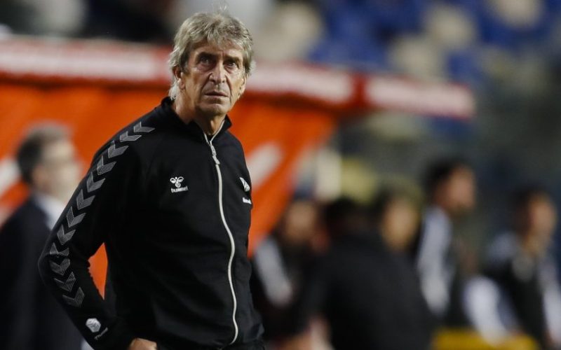 Manuel Pellegrini recibe advertencia del Comité de Disciplina tras la polémica derrota del Real Betis ante Barcelona