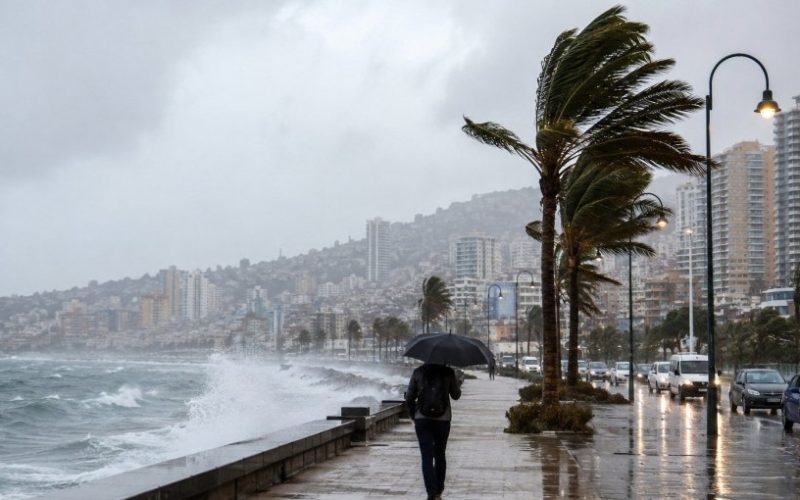 Lluvias se mantendrán en la región de Valparaíso y vientos alcanzaron los 40 km/h en la zona costera