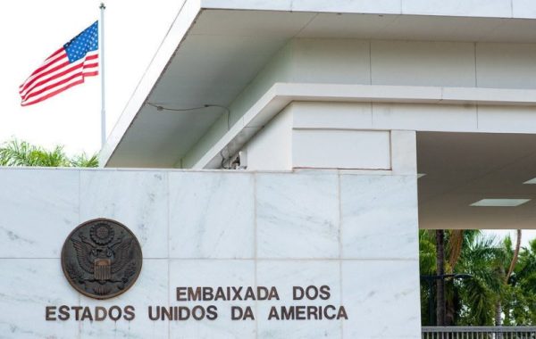 EE. UU. suspende los servicios consulares en Brasil por "motivos de seguridad" a dos días de las elecciones presidenciales