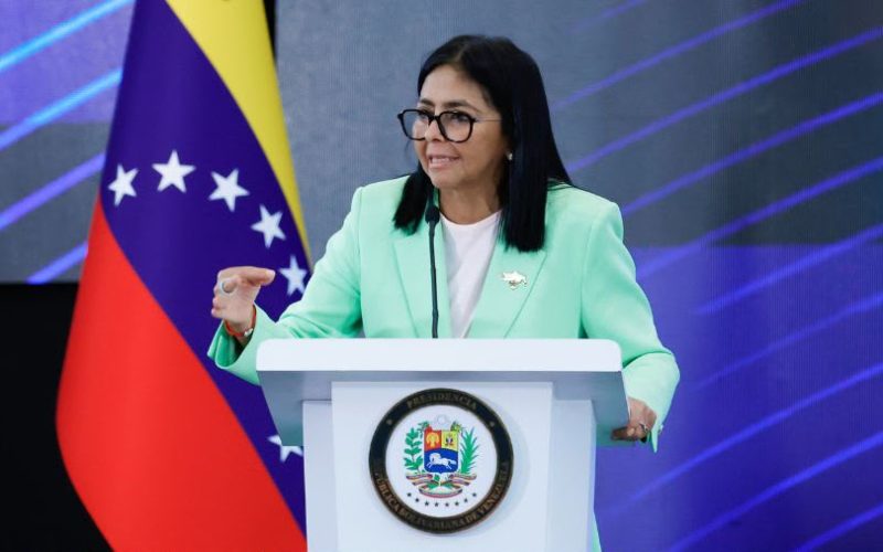 Delcy Rodríguez decreta el adelanto de la Navidad en Venezuela para el 1 de noviembre para impulsar la economía