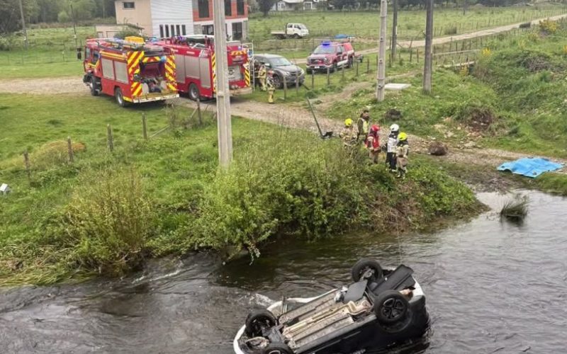 Barra de San Luis sufre perdida de dos de sus hinchas en trágico accidente en el sur del país