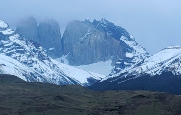 Expulsan a dos turistas españoles por fumar en zona prohibida en Torres del Paine