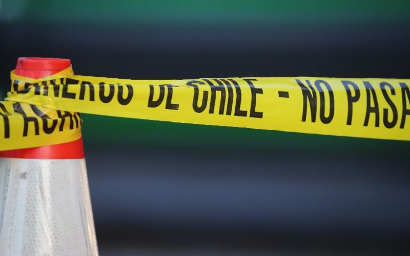 Hombre muere apuñalado en plena vía pública en Valparaíso: Carabineros detiene a presunto autor