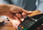 Detienen a acusado de estafar a comercios de la región Metropolitana mediante el cambio de máquinas de pago