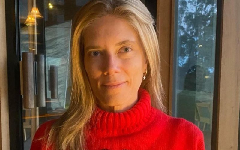 A punta de pistolas y con disparos al aire: periodista Mónica Rincón fue víctima de encerrona cuando regresaba a su hogar